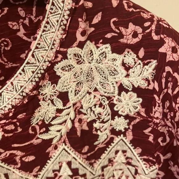 Savanna Jane Burgundy and White Embroidered Blouse - Picture 4 of 5